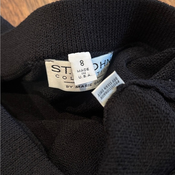 St. John Collections Classic Sheath Black Gold Stripe Pencil Skirt Knit Size 8 - Picture 4 of 6